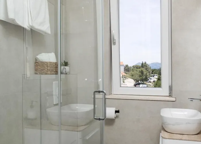 Sandra Solitudo Ii Apartment