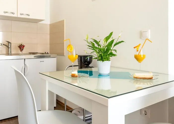 Apartment Sandra Solitudo Ii
